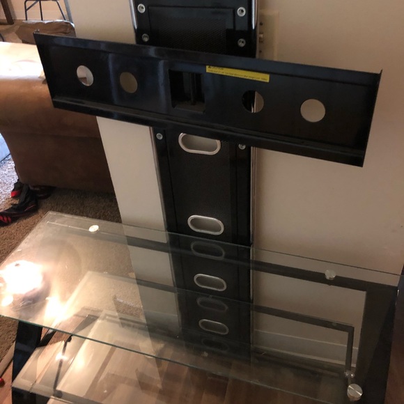 Karin Flat Panel Monroe+James - Picture 5 of 5